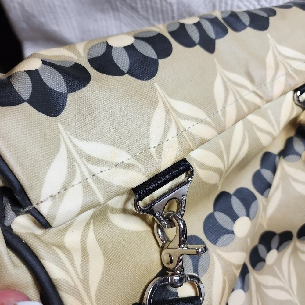 Petunia‎ Pickle Bottom diaper bag backpack. Multiple ways to carry.